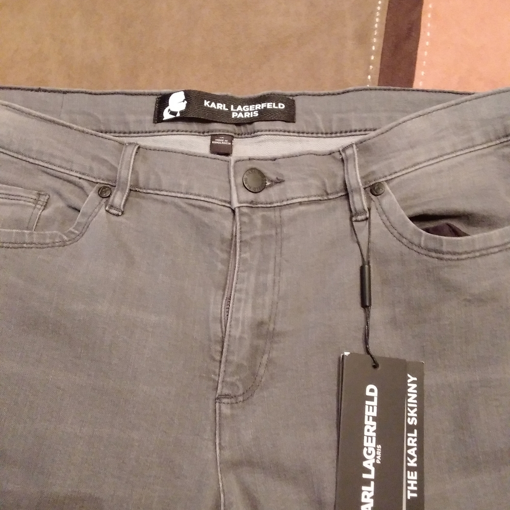 Jeans - Picture 2 of 5